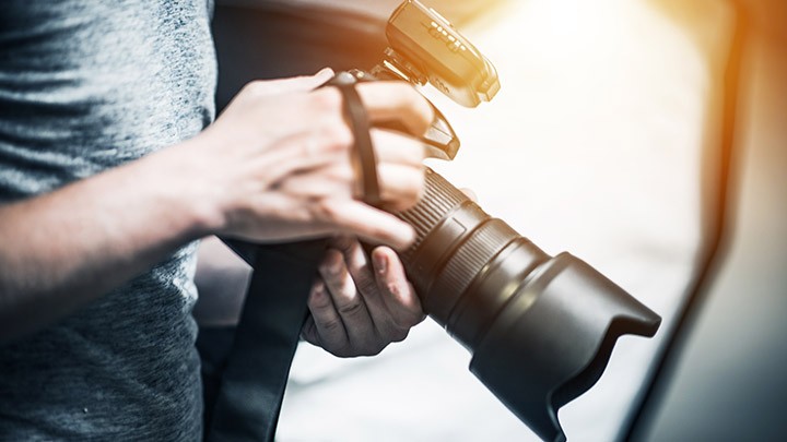 إدعم مشروع تجهيز قسم الأخبار بأحدث "DSLR Digital Camera"