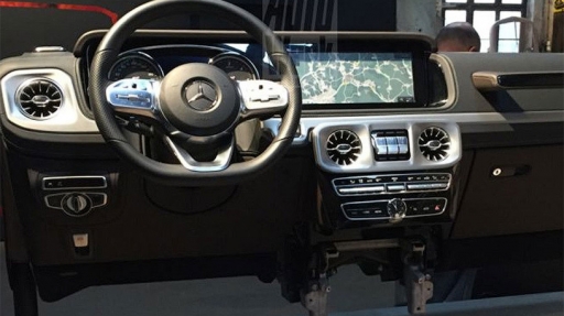 تسريبات تكشف التصميم الداخلي لمرسيديس "G-Class" الجديدة