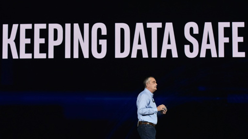 مدير "إنتل" يؤكد احتواء مشكلة الخلل المعلوماتي