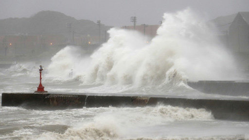 ويذر بيل تتوقع 11 إلى 13 عاصفة مدارية بالأطلسي خلال 2017