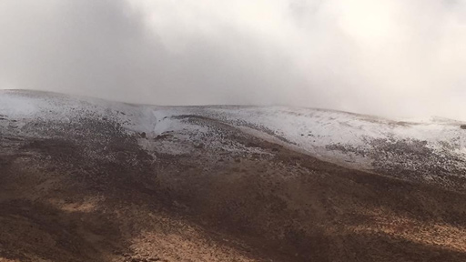 الثلوج غطت جبل المكمل في الضنية للمرة الأولى هذا العام