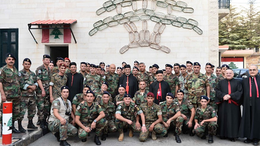 البطريرك الراعي يزور مدرسة التزلج للجيش اللبناني في الارز