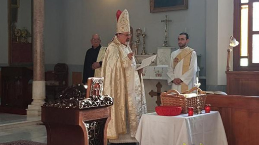 البطريرك يونان يحتفل بعيد دخول المسيح إلى الهيكل