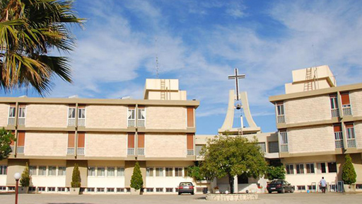 دير مار الياس في المعيصرة يحيي درب الصّليب بحسب الطّقس اللّاتينيّ