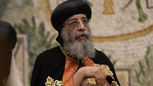 البابا تواضروس يُقدم العزاء للأنبا مكسيموس في رحيل القمص كيرلس