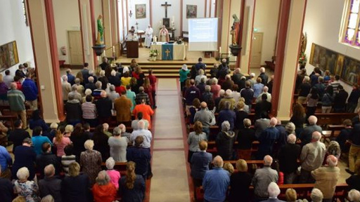 أبناء الكنيستين الكلدانيّة والكاثوليكيّة يقيمان قدّاسًا مشتركًا في هولندا