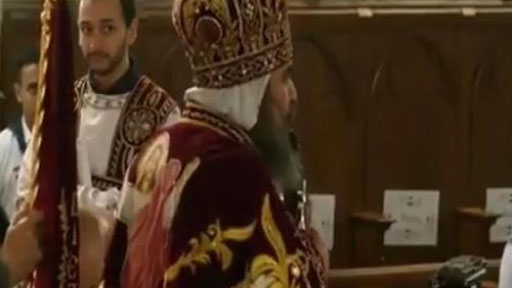 الأنبا مارك يعزّي أسر شهداء مسجد الروضة في حفل تجليسه بباريس