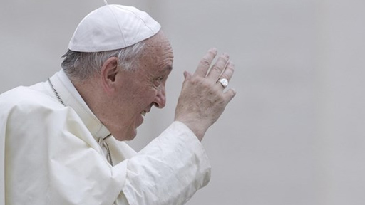 البابا فرنسيس يغرّد على موقع تويتر