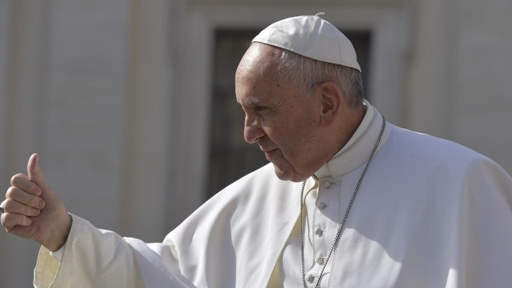 البابا فرنسيس يغرّد على موقع تويتر