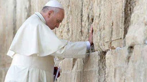 البابا فرنسيس: لاحترام الوضع القائم لمدينة القدس تماشيًا مع قرارات الأمم المتّحدة