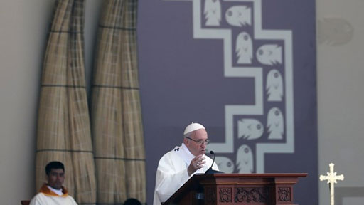 البابا فرنسيس يترأس القداس الإلهي في هوانتشاكو