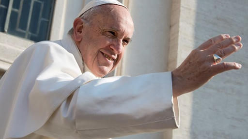 البابا فرنسيس يغرّد على موقع تويتر