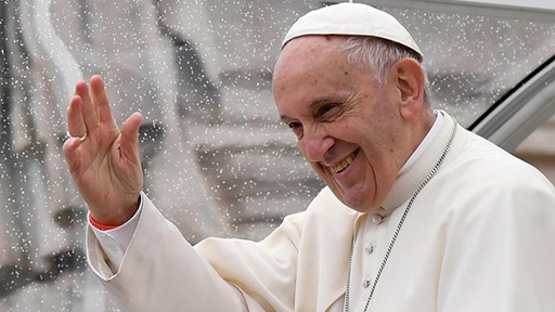 البابا فرنسيس يغرّد على موقع تويتر