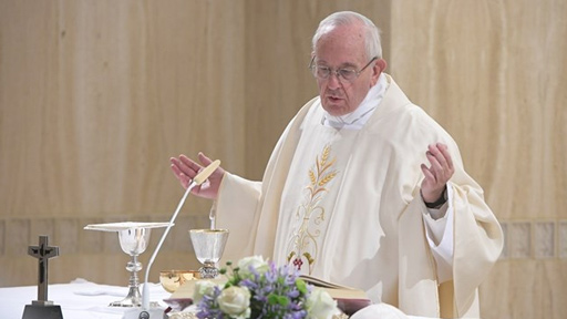 البابا فرنسيس يغرّد على موقع تويتر