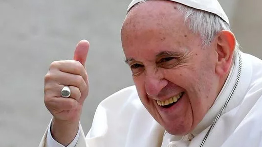 البابا فرنسيس يغرّد على موقع تويتر