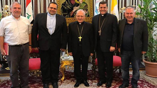 رئيس إقليم الشرق الأوسط للآباء اليسوعيين يزور البطريركية