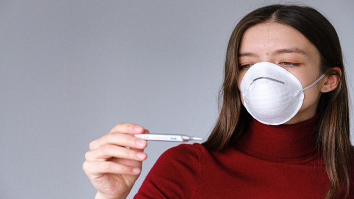 4 علامات خفيفة محتملة لفيروس كورونا لا ينبغي تجاهلها!