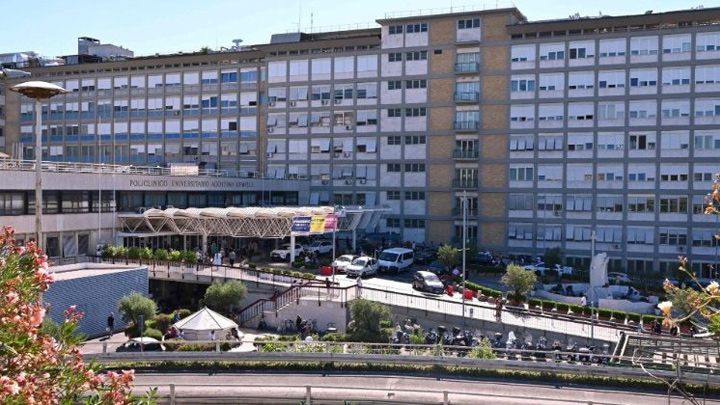 البابا فرنسيس في صحّة جيّدة ويقظ!