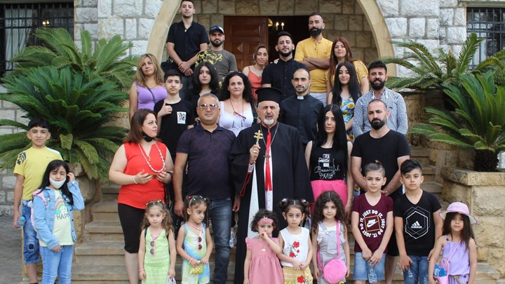 البطريرك يونان يبارك جوقة إرساليّة العائلة المقدّسة للمهجّرين العراقيّين في لبنان