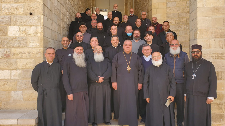 للمرّة الأولى منذ توليته المطران ابراهيم ترأس اجتماع كهنة الأبرشيّة