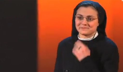 الراهبة كريستينا التي ألهبت الانترنت... كيف ولماذا أصبحت راهبة