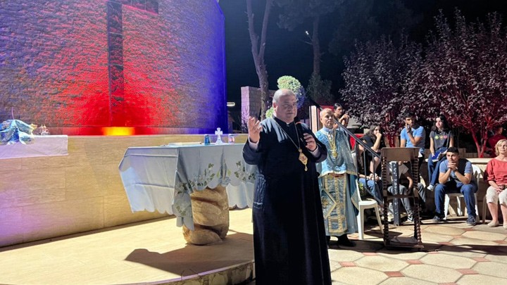 المطران ابرهيم دعا الشّبيبة إلى مواجهة الظّروف بالإيمان والرّجاء