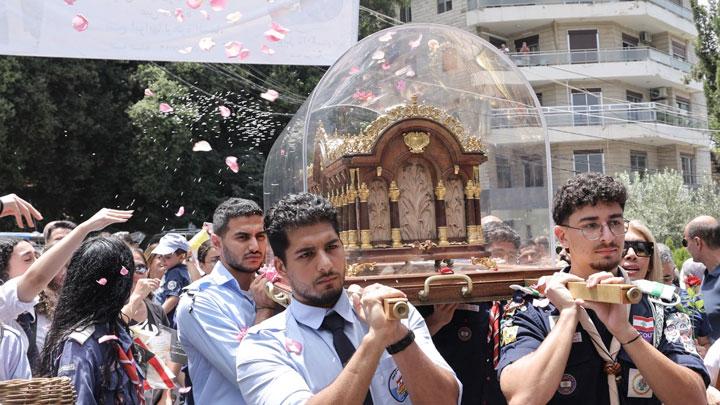 تريزيا باركت رعايا بيروت وعبد السّاتر: صلّوا على نيّة السّلام