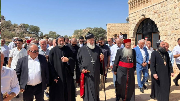 أفرام الثّاني زار الإثنين عددًا من الكنائس في أبرشيّة طورعبدين