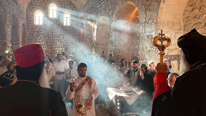 أفرام الثّاني يواصل زيارته إلى أبرشيّة طورعبدين