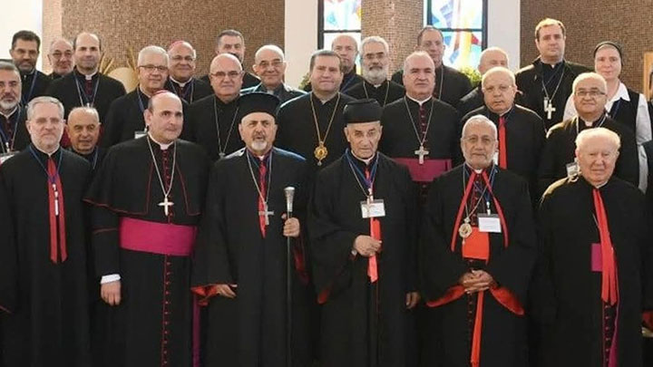 هكذا رحّب مجلس البطاركة والأساقفة الكاثوليك في لبنان بالإعلان عن زيارة البابا!