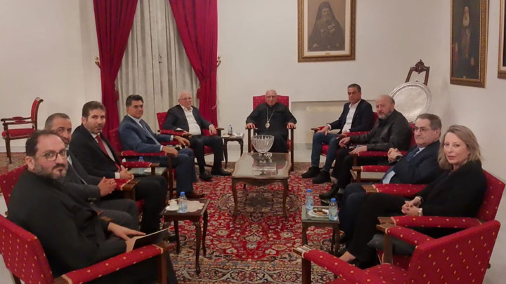 العبسيّ اجتمع بوزراء ونوّاب الطّائفة: لوحدة أبناء الطّائفة وتوحيد رؤيتها لمستقبل لبنان