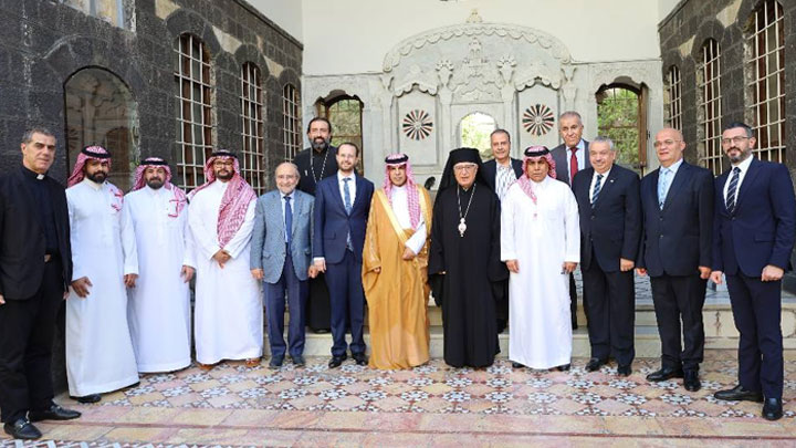 العبسيّ ناقش الأوضاع في سوريا مع زوّاره في دمشق