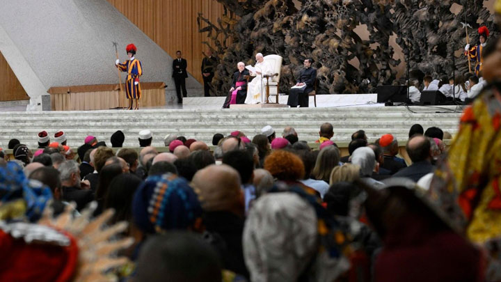 البابا: عالمنا يحتاج إلى وحدتنا وصداقتنا وتعاوننا