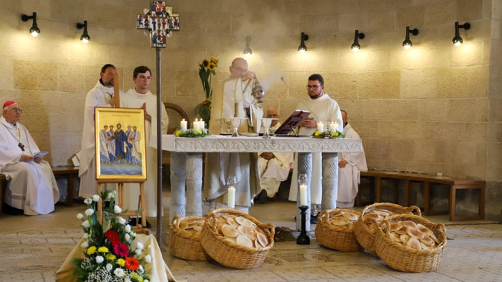 بيتسابالا في ذكرى تكثير الخبز والسّمك: كلّ شيء يجب أن يمرّ بيدَي المسيح ليُثمر