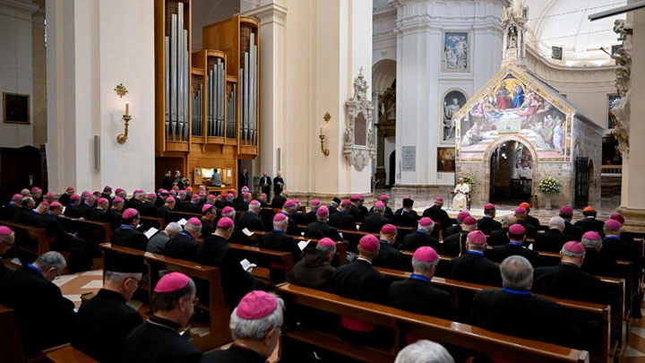 البابا في أسيزي والمناسبة؟