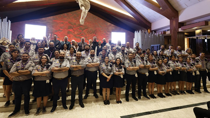 الأب عازار لكشّافة الاستقلال: تشدّدوا وتشجّعوا... الله معكم