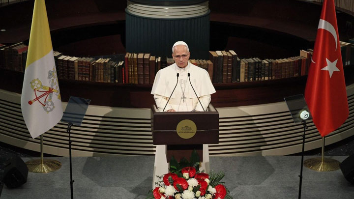 البابا في أوّل خطاب له في أنقرة: لتكون تركيا مصدر استقرار وتقارب بين الشّعوب