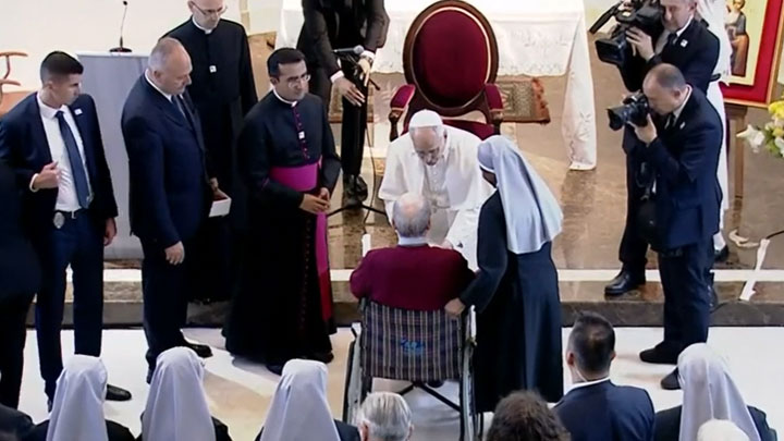 ما كانت أبرز كلمات البابا في دار المسنّين بإسطنبول؟