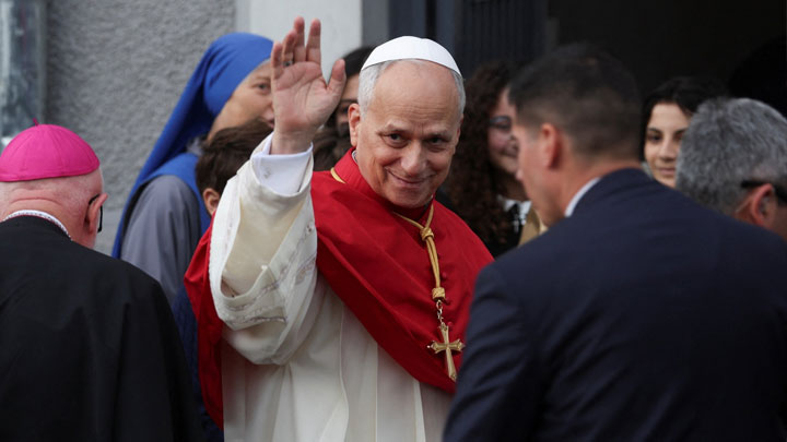 لقاء خاصّ للبابا في ختام اليوم الثّاني، وإليكم برنامجه اليوم الثّالث في تركيا