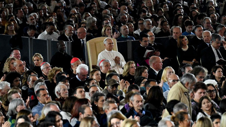 البابا في حفل موسيقيّ للفقراء: الموسيقى جسر يقود إلى الله