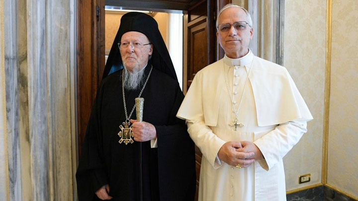 برثلماوس الأوّل يتأثّر بروح البابا لاون الرّابع عشر المسكونيّة!