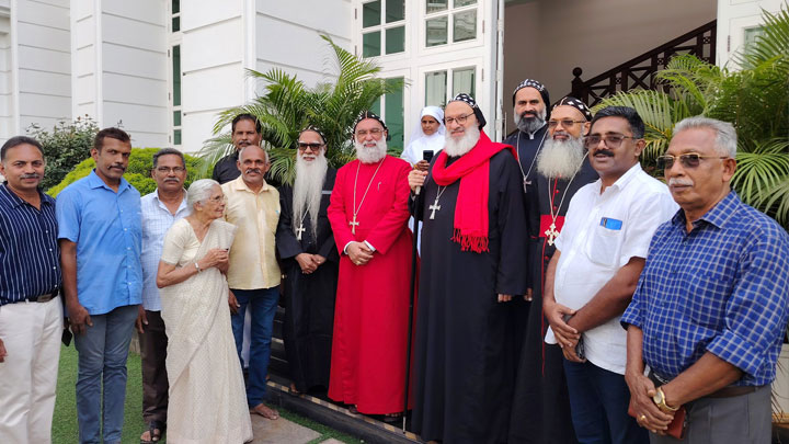 البطريرك أفرام الثّاني يحجّ إلى الهند في خلوة روحيّة