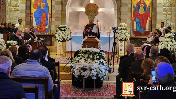 يونان في وداع الخورأسقف إيلي حمزو: كان أمينًا للكنيسة حتّى الرّمق الأخير