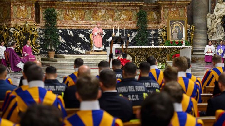 بارولين: الرّبّ يمكث معنا وسط المعاناة