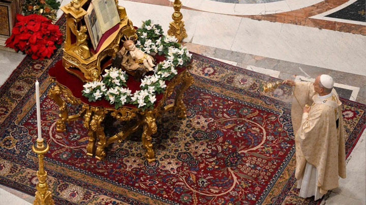 البابا يوجّه أفكاره في الميلاد إلى "خيام غزّة" وخيام النّازحين في كلّ قارّة