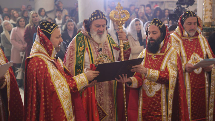 أفرام الثّاني صلّى الميلاد في جرمانا وباب توما