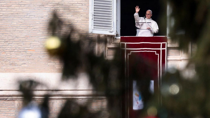 البابا: لنرفع صلاتنا معًا من أجل السّلام أوّلاً بين الأمم وكذلك في بيوتنا، وفي عائلاتنا