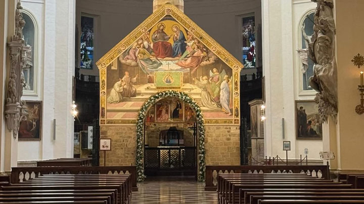 سيّدة الملائكة في أسيزي افتتحت اليوبيل المئويّ الثّامن لوفاة مار فرنسيس