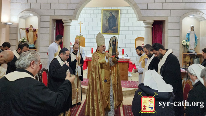 يونان يطلب شفاعة مار أنطونيس الكبير ليحلّ السّلام والأمان في لبنان