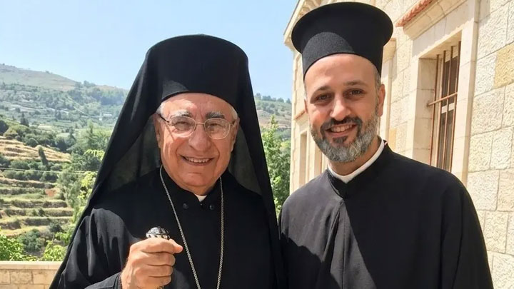 العبسيّ يعيّن الأرشمندريت يوسف شاهين مديرًا لمكتبه